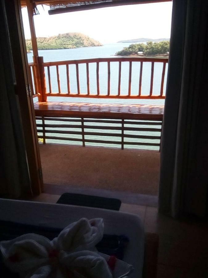 Borac Bay Bungalows Hotel And Resort Exterior photo